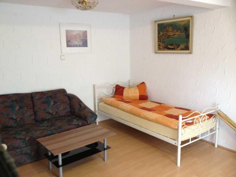 2-Zimmer-Apartment in Stuttgart-Zuffenhausen Exposé S060 2-Zimmer-Apartment in Stuttgart-Zuffenhausen Exposé S060