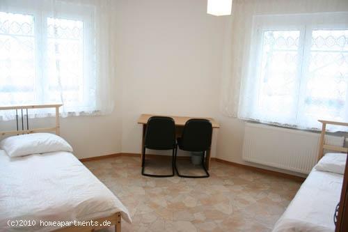 3-Zimmer-Wohnung in Stuttgart-Obertürkheim Exposé S043a 3-Zimmer-Wohnung in Stuttgart-Obertürkheim Exposé S043a